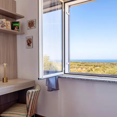 Casale- Il Giglio Rosa * Sorso