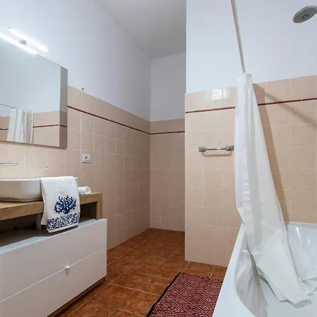 Casale- Il Giglio Rosa * ソルソ